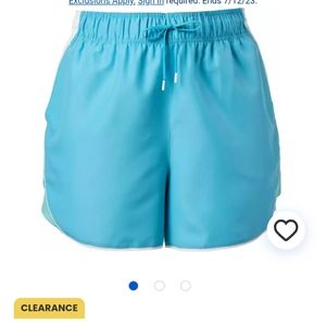 Women's shorts NWT